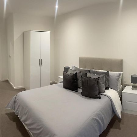 Immaculate 2Bed Apartment In London- City Views Екстер'єр фото