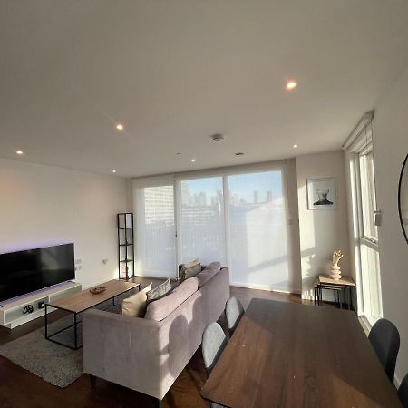 Immaculate 2Bed Apartment In London- City Views Екстер'єр фото