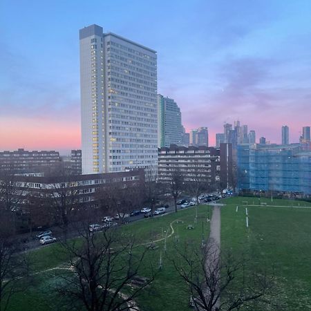 Immaculate 2Bed Apartment In London- City Views Екстер'єр фото