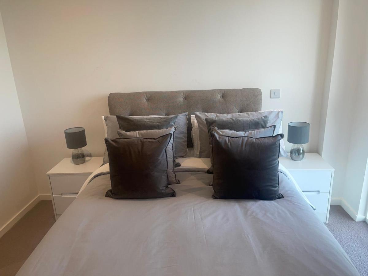 Immaculate 2Bed Apartment In London- City Views Екстер'єр фото