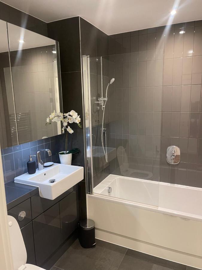 Immaculate 2Bed Apartment In London- City Views Екстер'єр фото