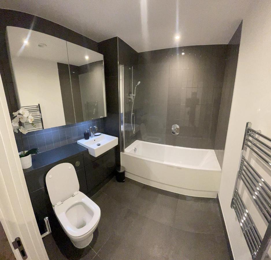 Immaculate 2Bed Apartment In London- City Views Екстер'єр фото