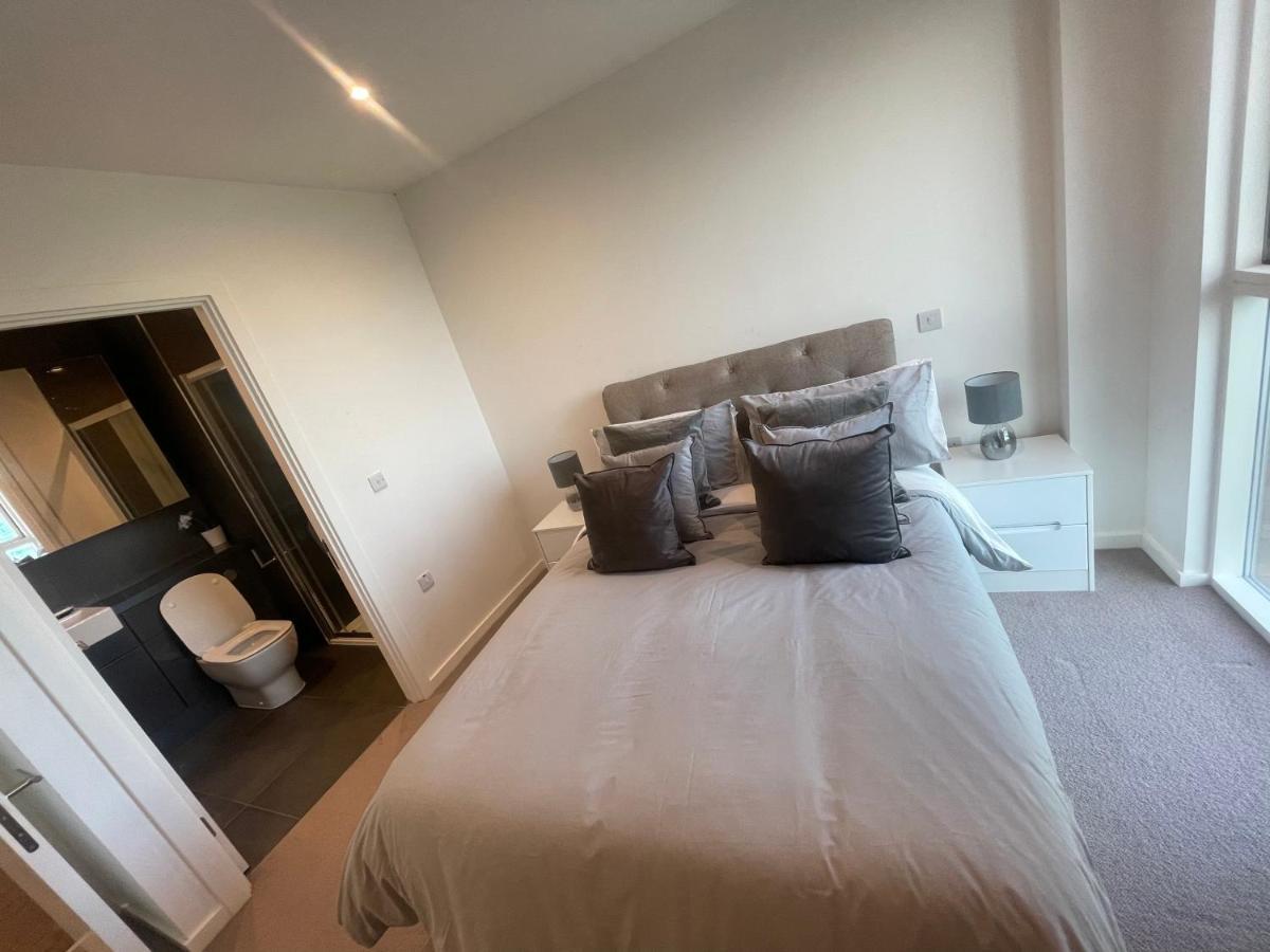 Immaculate 2Bed Apartment In London- City Views Екстер'єр фото